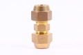 Złączka, łacznik z narzutkami, nakretkami 3/8"SAE (10mm) zestaw